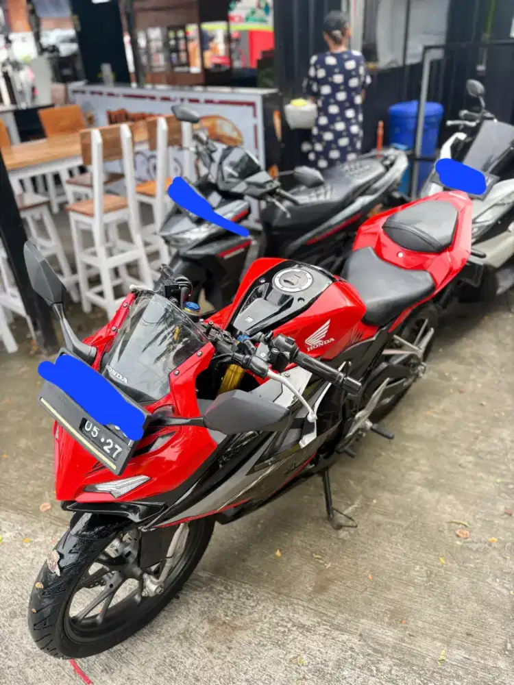 Dijual cepat CBR 2022 150 CC kondisi istimewa