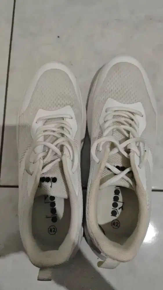 DIADORA NIAS MENS Size 42