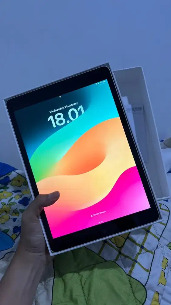 iPad 9th Gen 64GB WiFi Only – Mulus Like New, Ex iBox