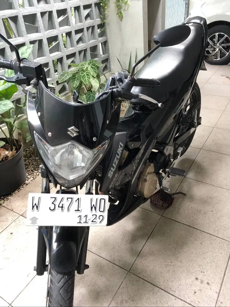 DIJUAL: SUZUKI SATRIA FACELIFT 2014 WARNA HITAM