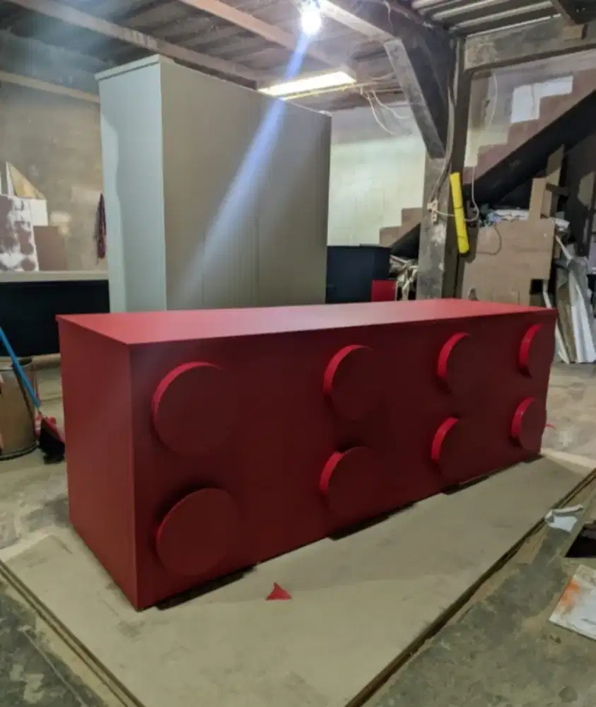 Meja custom perlengkapan usaha