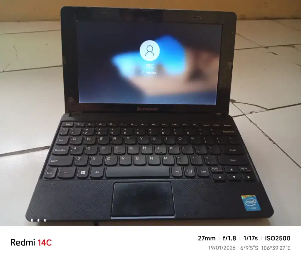 Dijual Notebook Lenovo E10-30