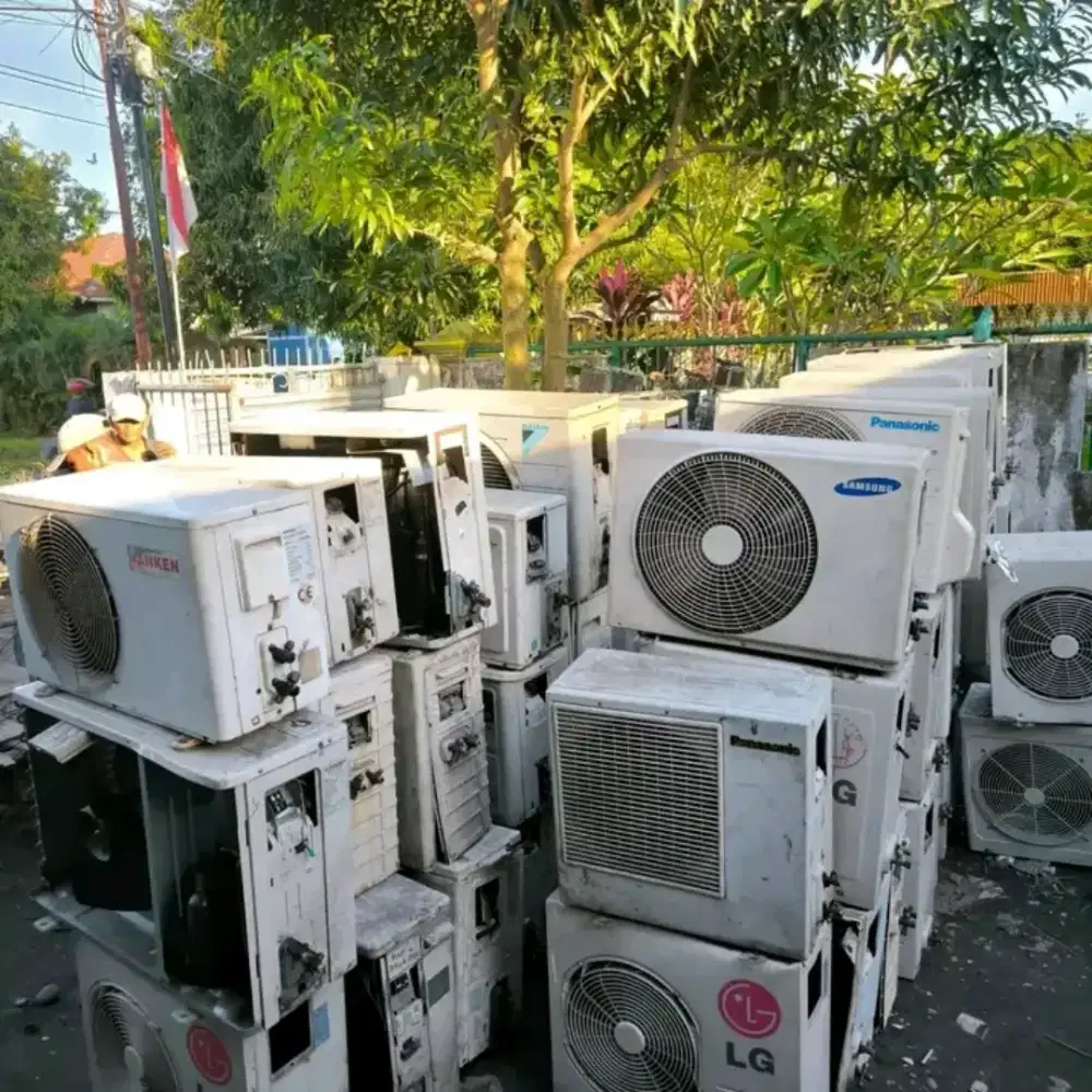 Menerima barang elektronik bekas