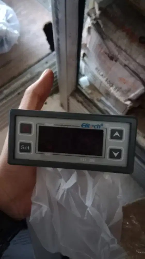 serpis kulkas panggilan