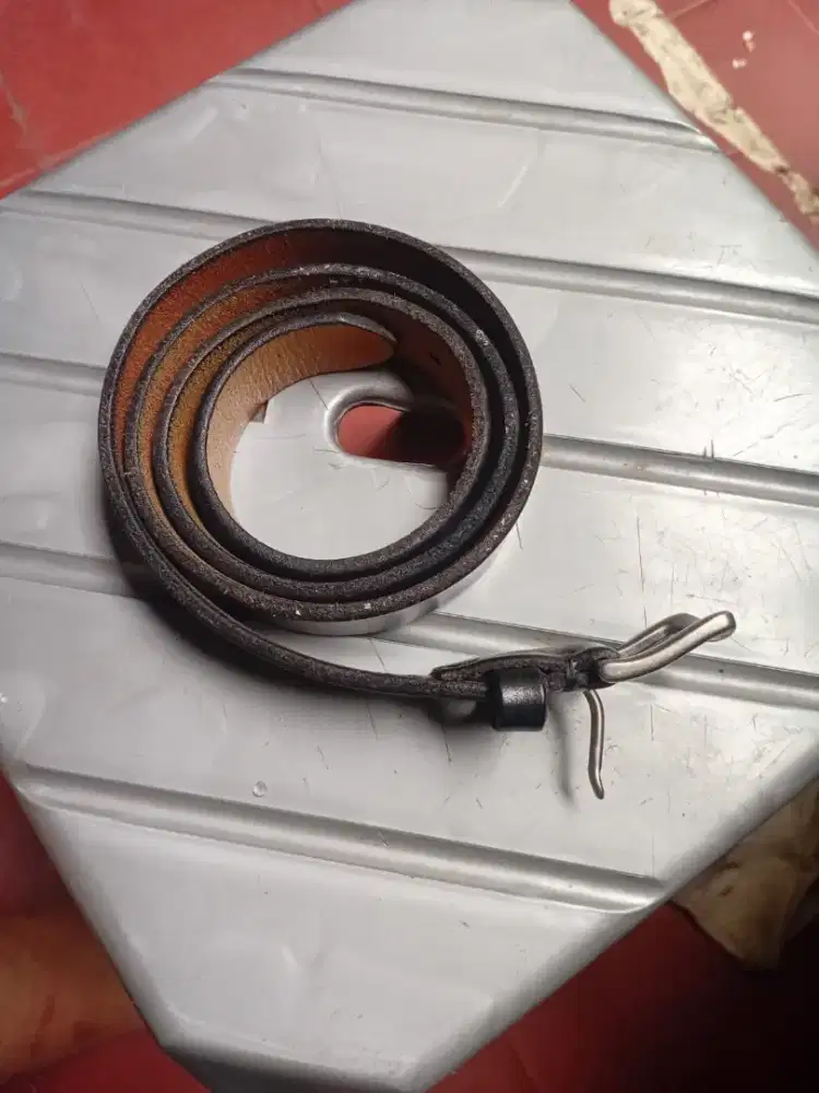 Ikat pinggang siap pakai