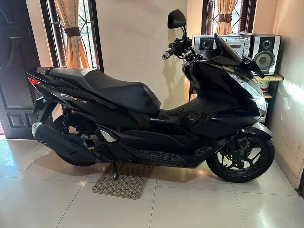 PCX Hitam ABS 2022