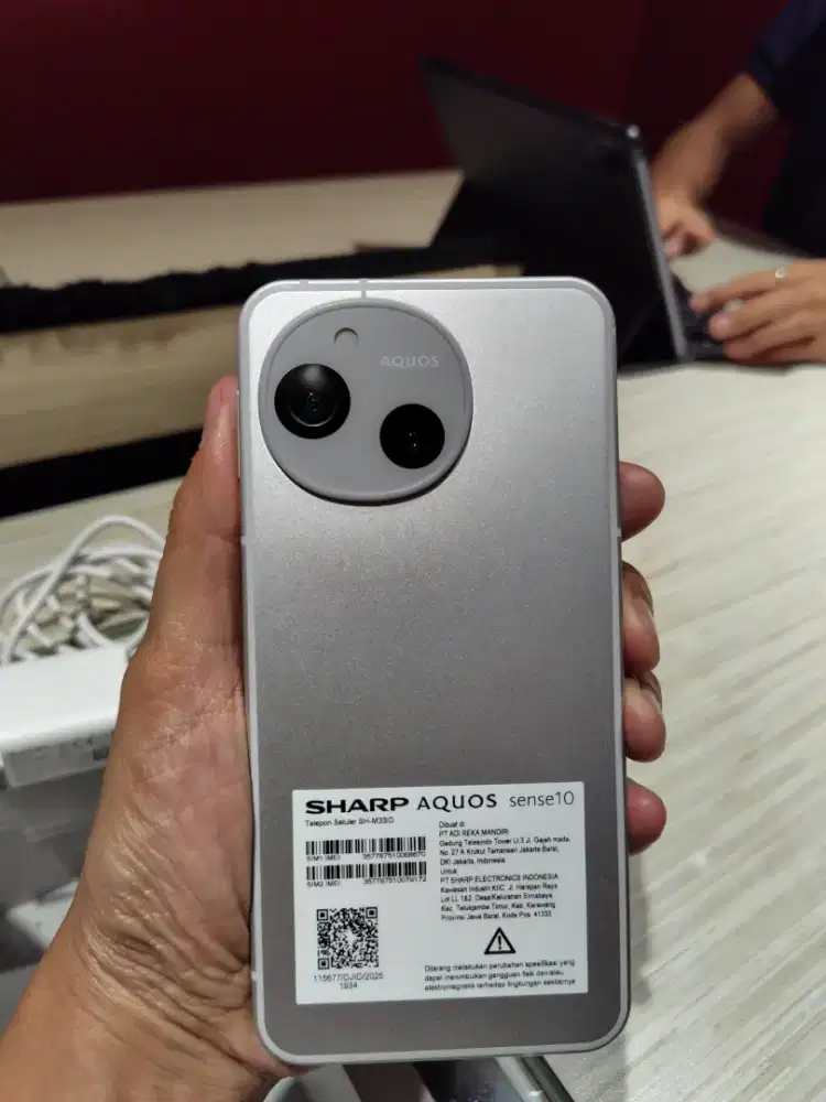 Sharp Aquos Sense 10 8/256 Gb 5G Free evoucher 700 rb indomaret