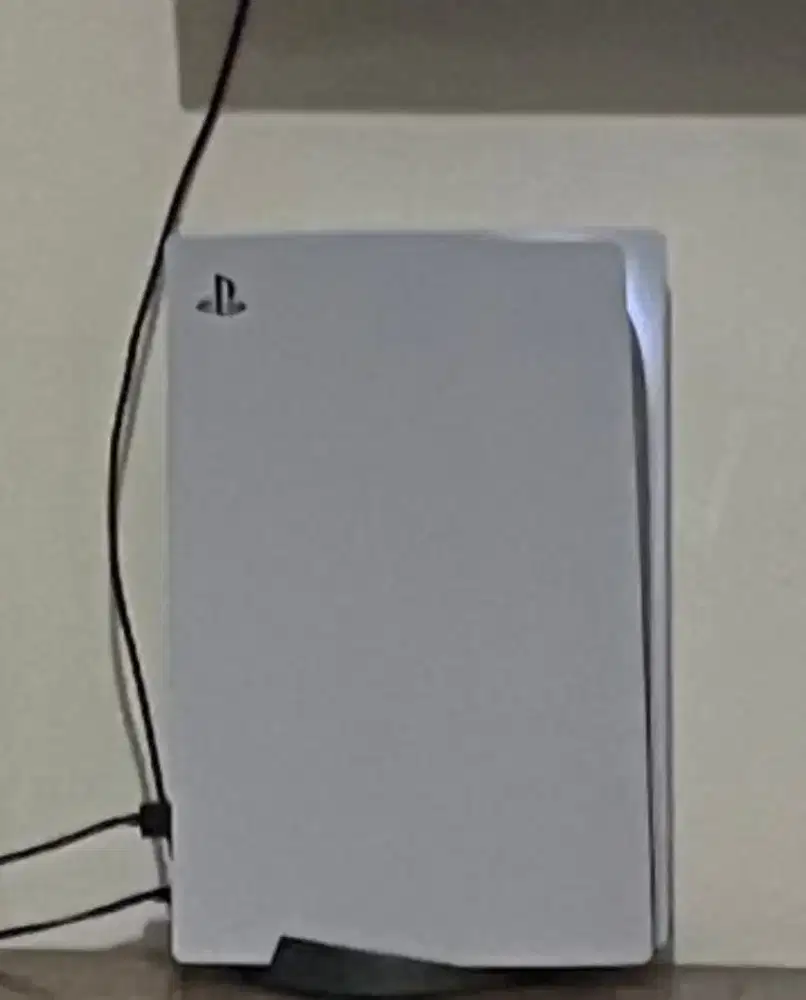 Play stasion ( PS 5)