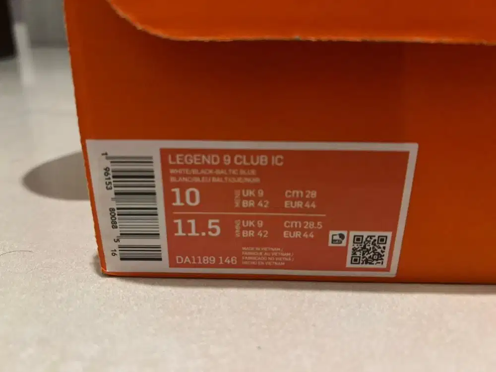 Sepatu Futsal Nike Legend 9 Club IC