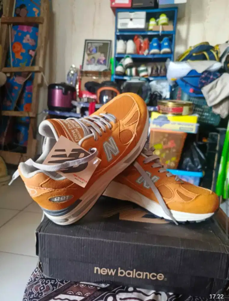 New Balance 9060 Penny Pink Men's Size 42