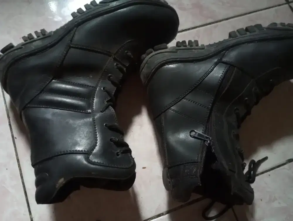 Sepatu PDL SIZE 44