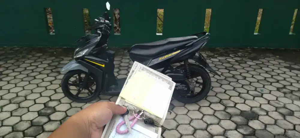 Yamaha Mio m3 tahun 2018 Surat BPKB  Faktur, motor mulus, plat sebrang