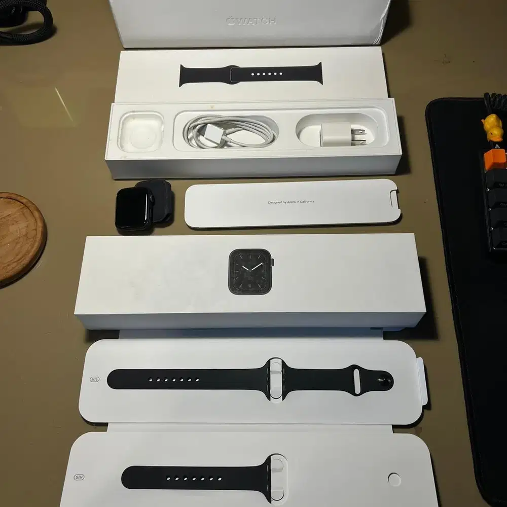 APPLE WATCH SERIES 5 44MM (PRELOVED FULLSET)