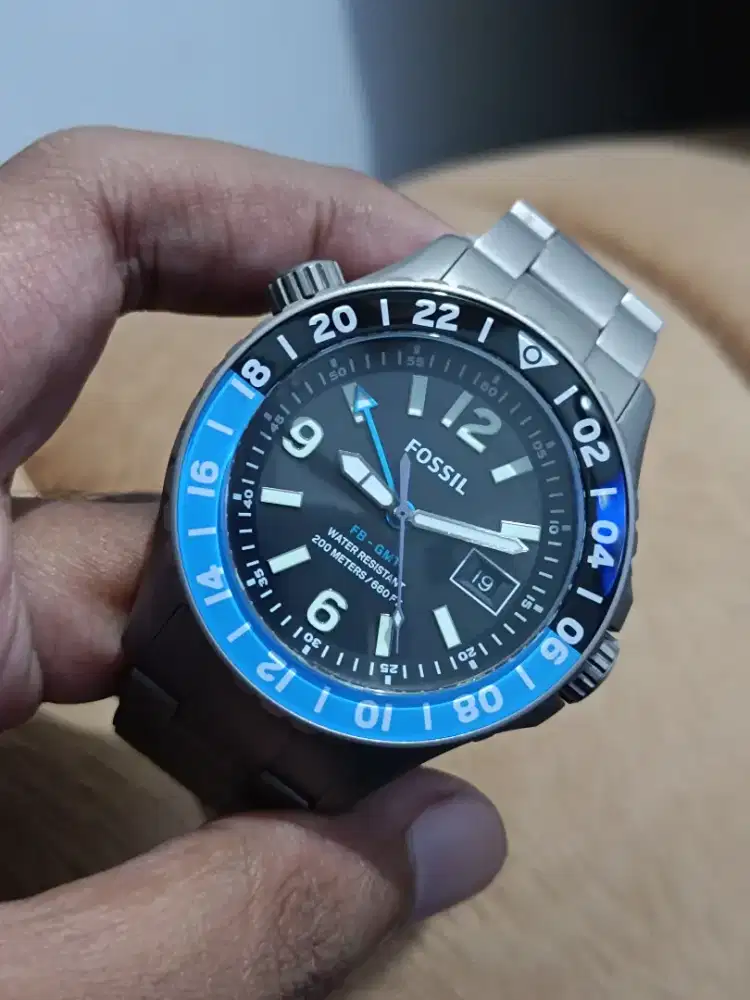 Jam tangan fossil limited edition titanium gmt batman