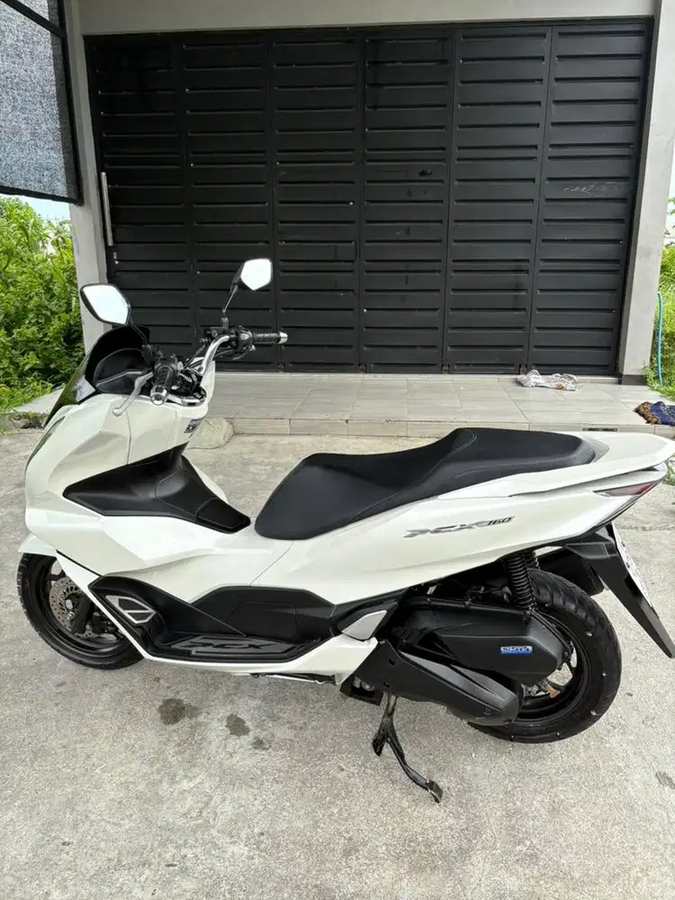 PCX 2023 Low KM 9rb
