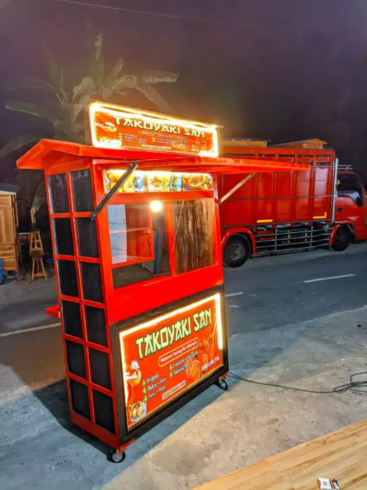 Gerobak takoyaki, gerobak angkringan, gerobak mie ayam,dll