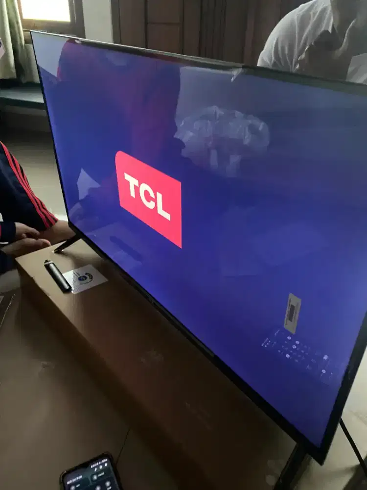 Televisi marek TCL 32in