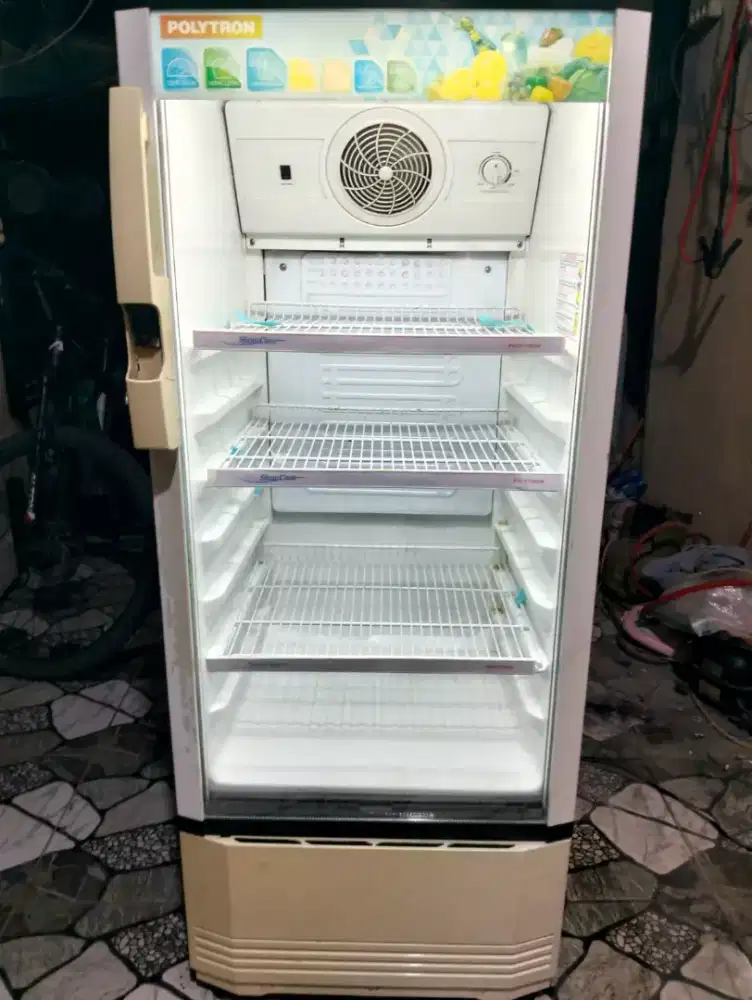 Jual showcase polytron 4 tahap..orisini belum pernah servis.siap pakai