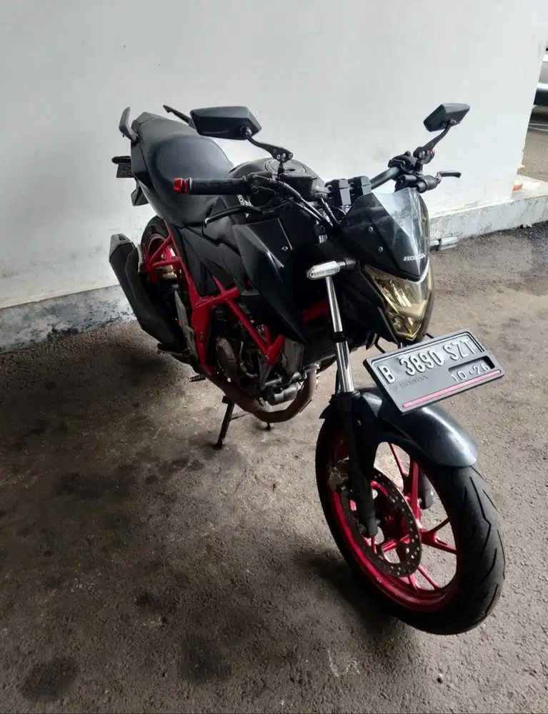 CB 150R 2016 Streetfire muluss