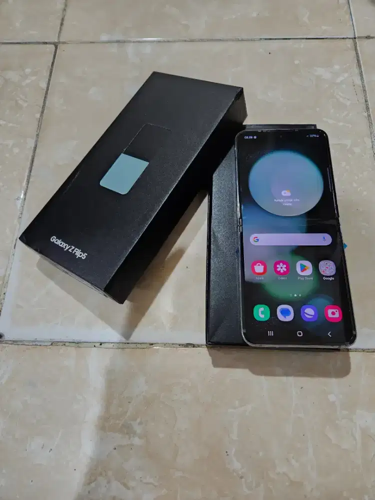 Samsung z flip 5 5G 8/256 ex resmi mint mulus fullset ori