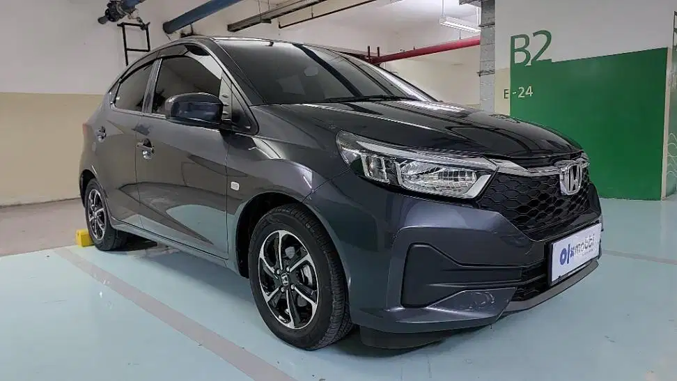 LOW DP Honda Brio Satya 1.2 E Bensin-AT 2025 NFJ