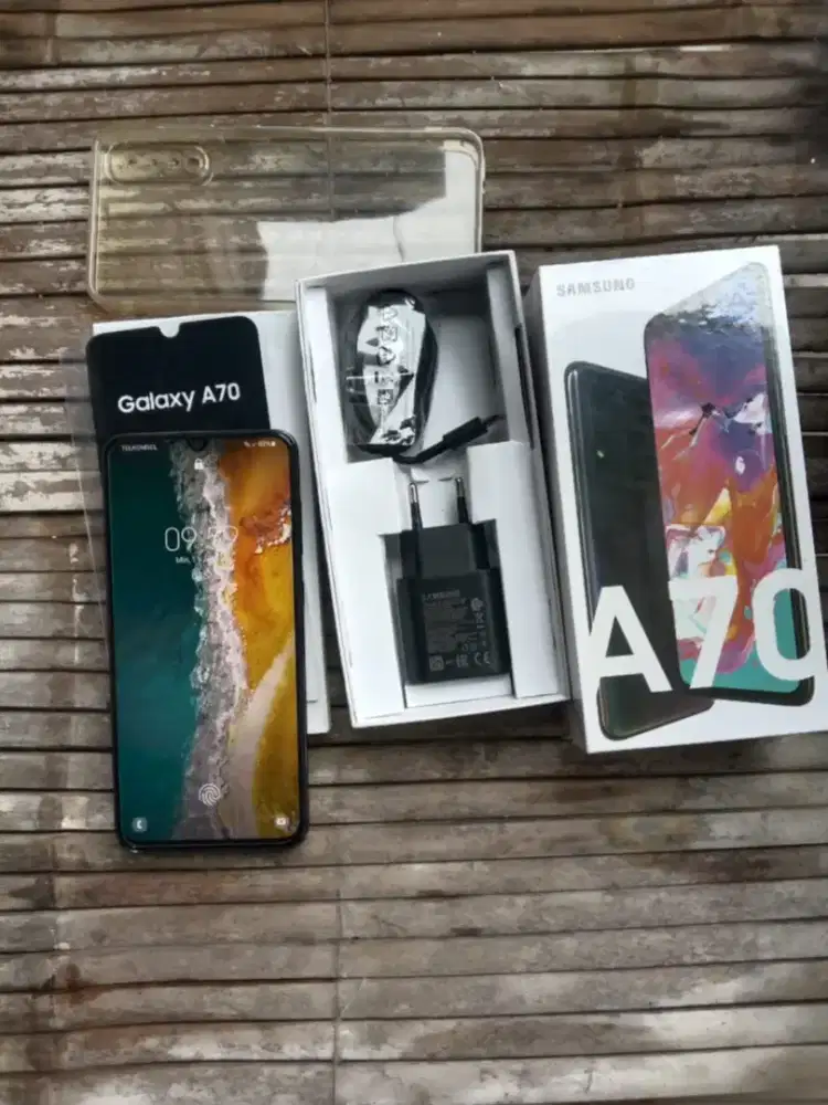 Samsung a70 4/128