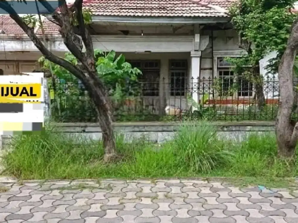 Rumah Hitung Tanah Manyar Indah