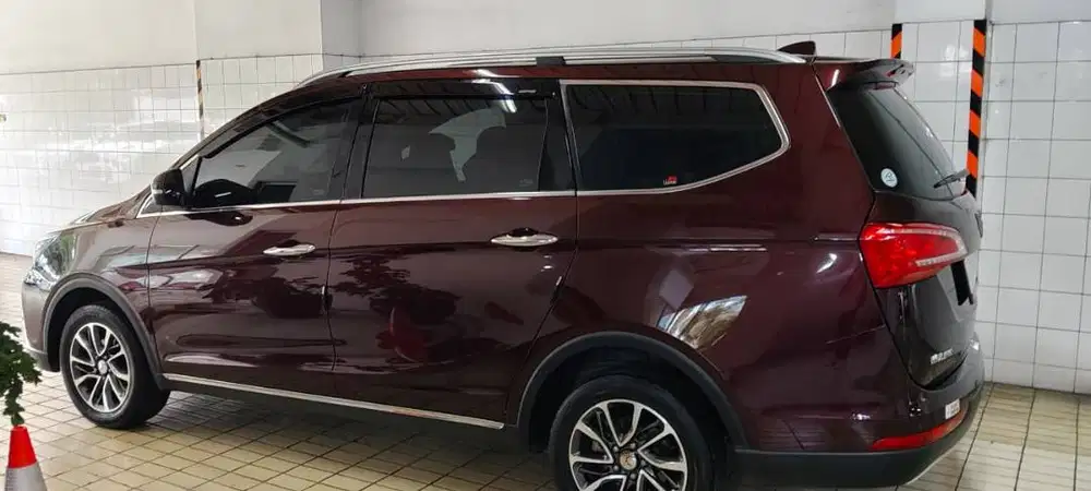 Wuling Cortez 1.8 Lux AMT 2018 - Bensin siap Pakai
