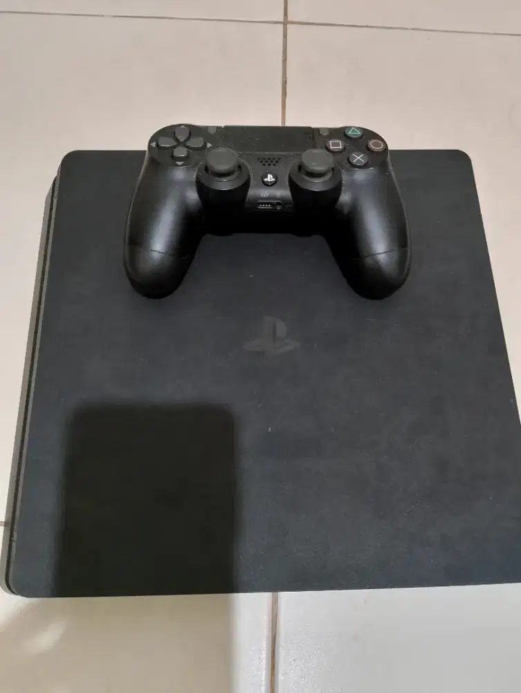 Di jual ps4 + 1stick