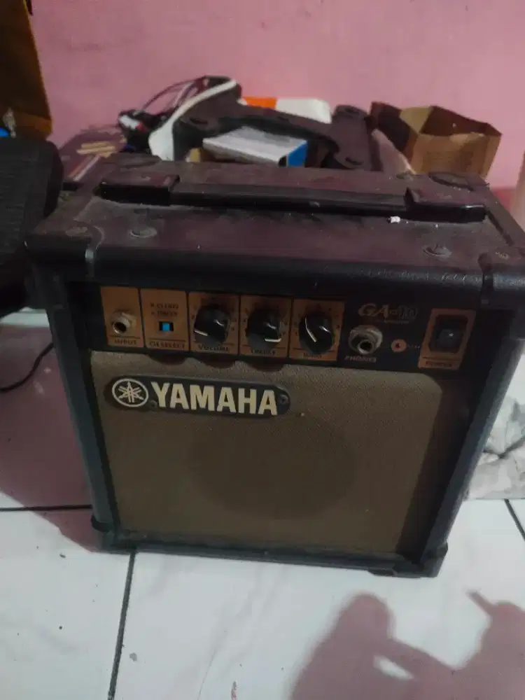 Yamaha ga-10 guitar amplifier