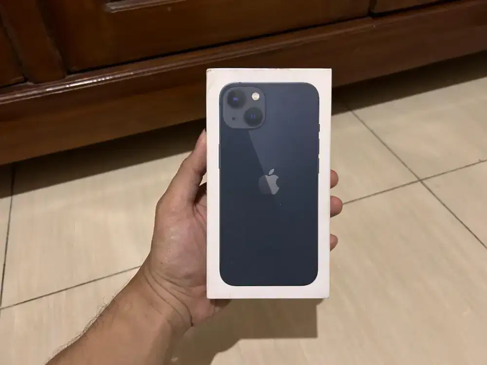 iPhone 13 - 128 GB - Black SEGEL