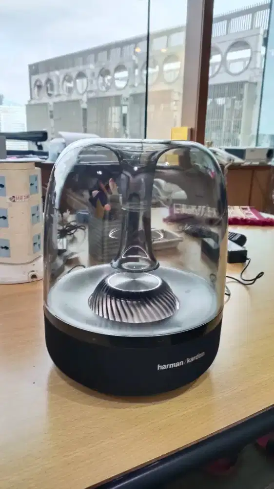 harman kardon aura studio 2