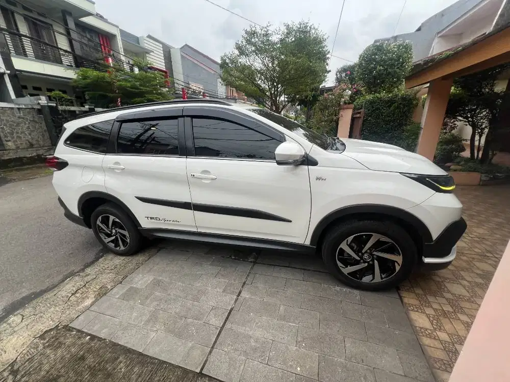 Toyota Rush 2019 - TRD Sportivo Putih - Tangan Pertama