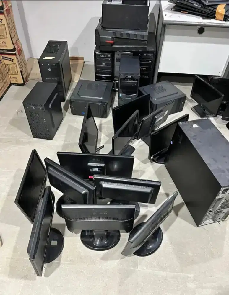 Dibeli komputer rusak jadulan