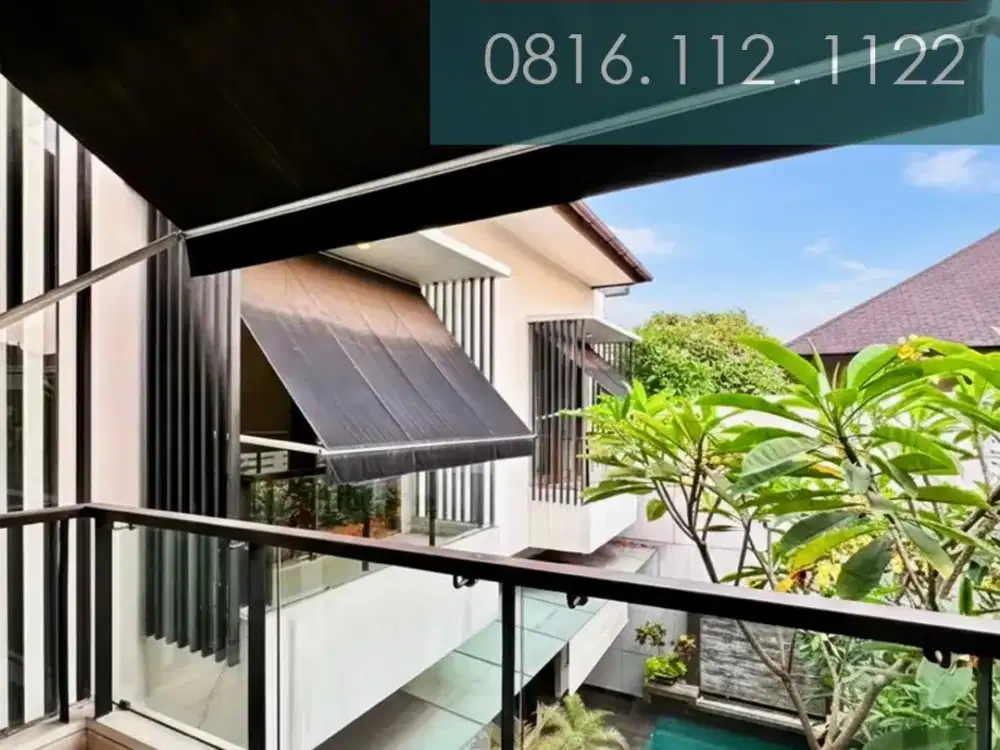 Kawasan favorit sekolah duta di  pondok Indah jaksel  rumah cantik modern tropis  dengan pool siap huni