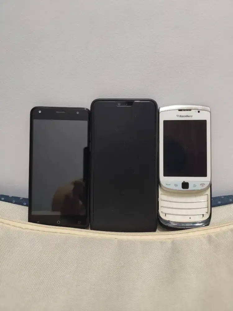 Oppo F7, BB Torch, Mito A18