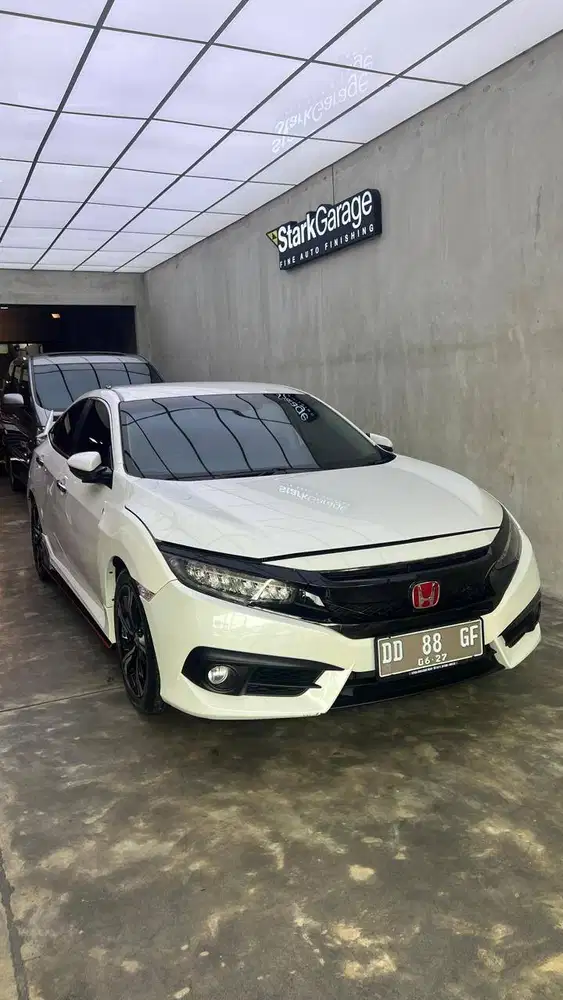 HONDA CIVIC TURBO CVT ES SEDAN 2017
