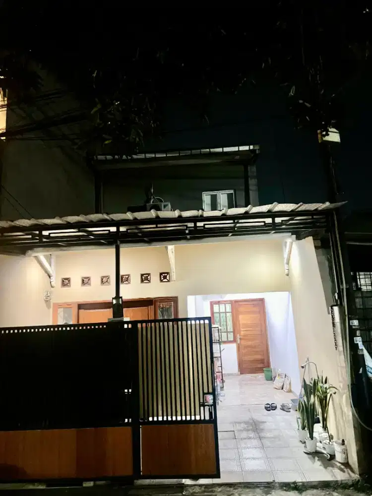 Rumah SHM Karang Mulya 2 Lantai Siap Huni, Akses Mobil & Bebas Banjir