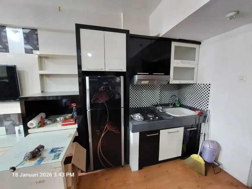 Dijual Murah Apartemen Puncak Permai 2BR di Loss depan Pasar Modern, Raya Darmo Permai III Surabaya
