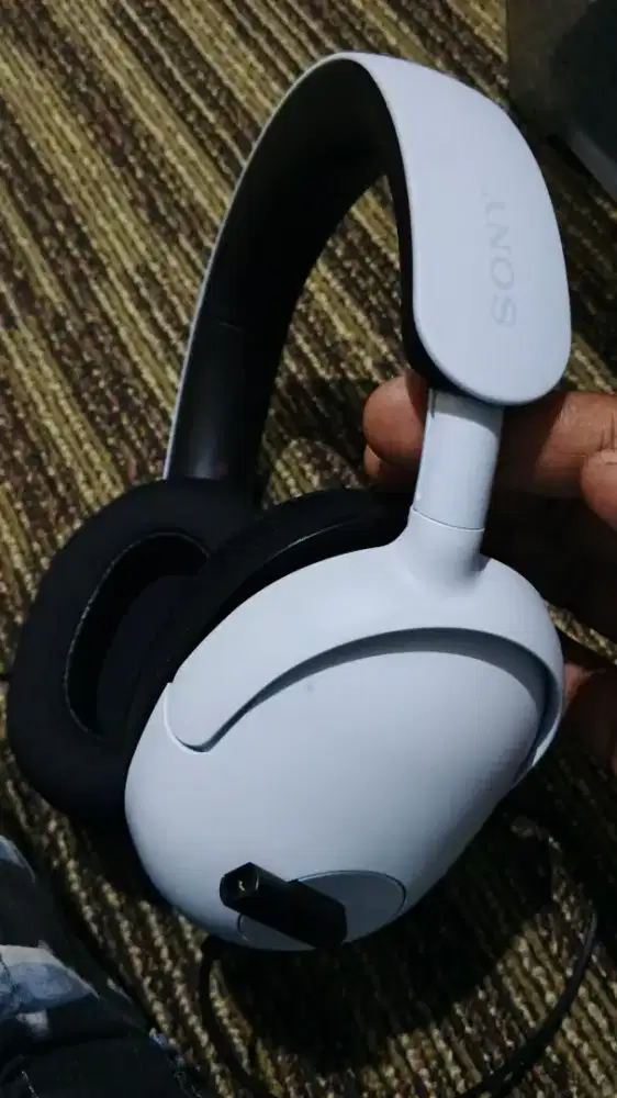 Headset gaming berkabel Sony INZONE H3