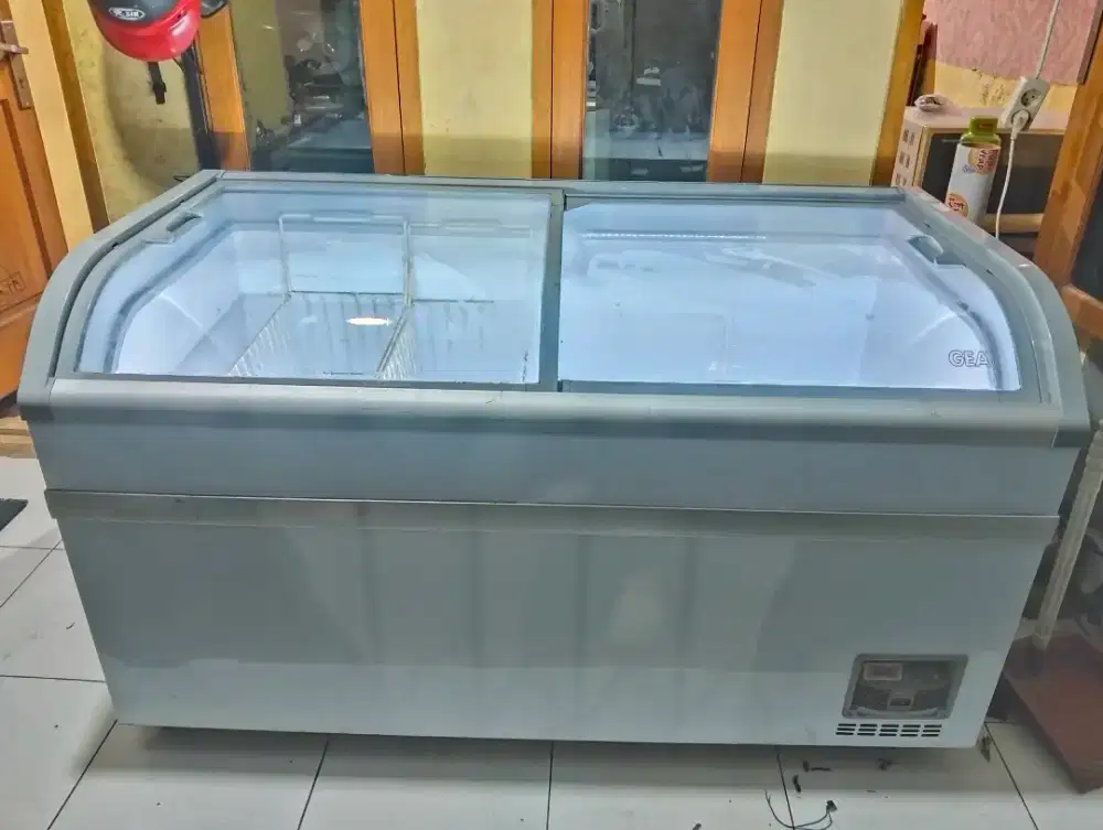 Frezzer GEA 500L Mulus