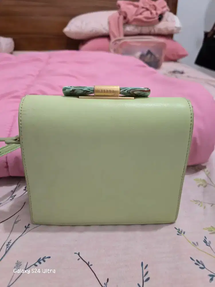 Tas pedro warna hijau