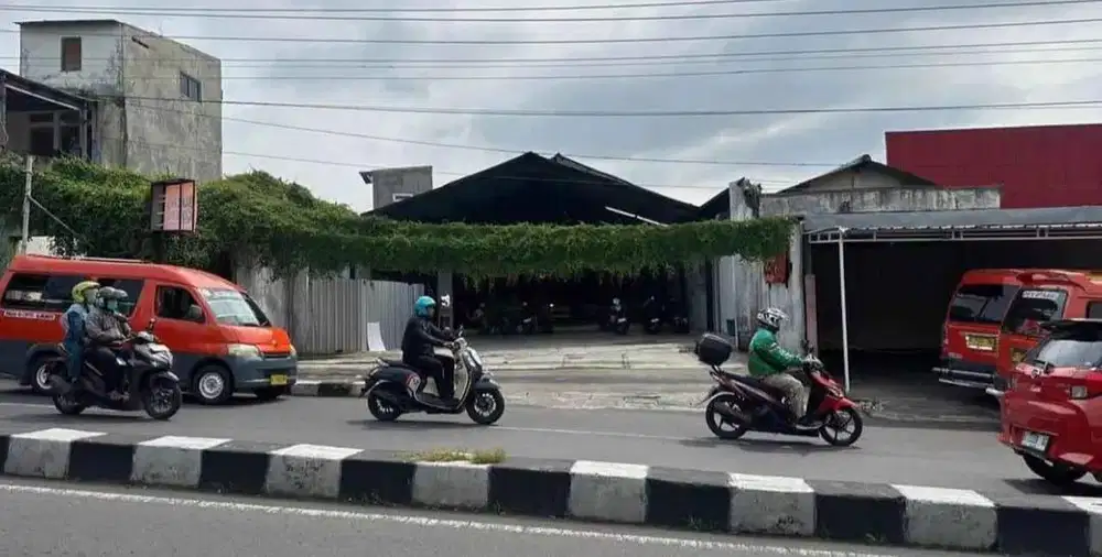 DIJUAL TANAH TEMPAT USAHA DI JALAN RAYA KEDUNGMUNDU SEMARANG
