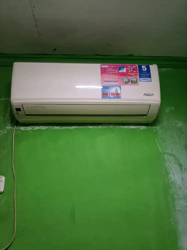 Mau jual AC merek Aqua. 1/2 PK.