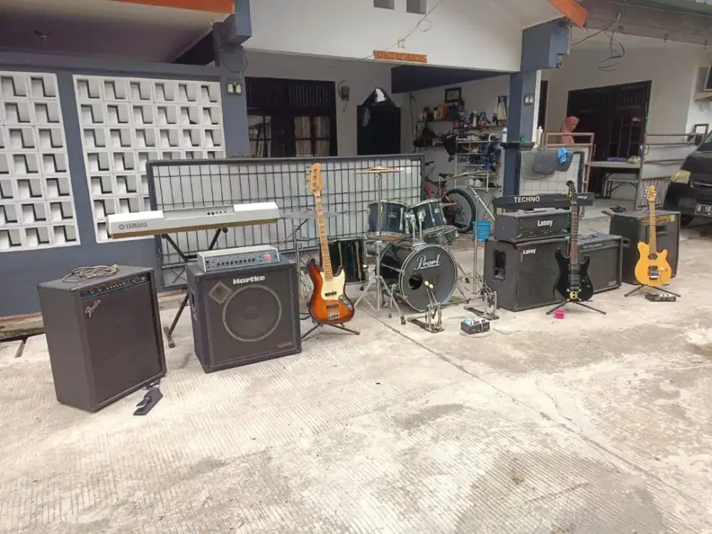 Alat Band Set Lengkap Buat Studio