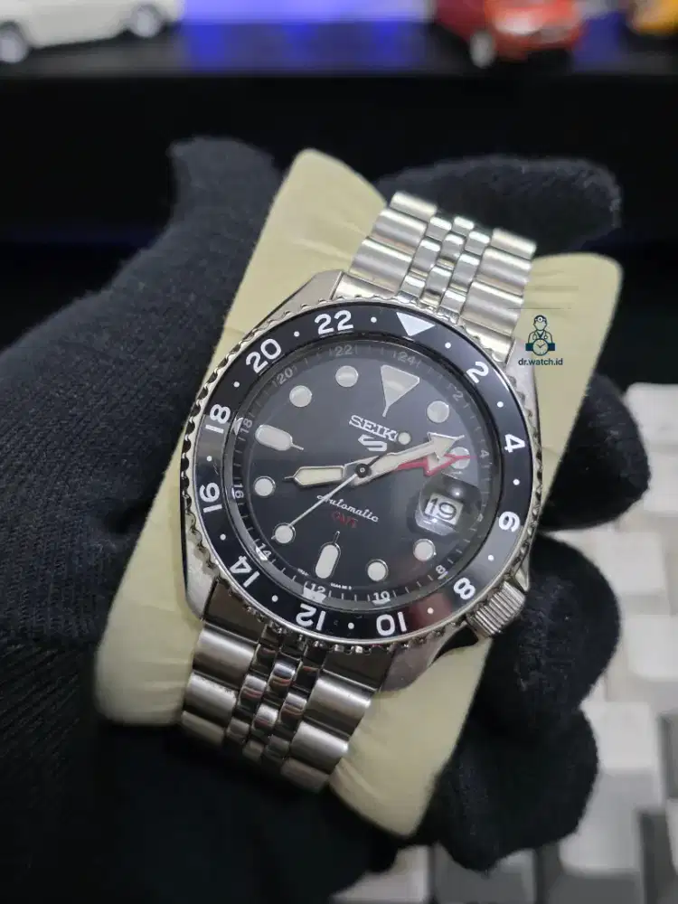 Seiko 5 GMT SSK001K1 garansi ON panjang