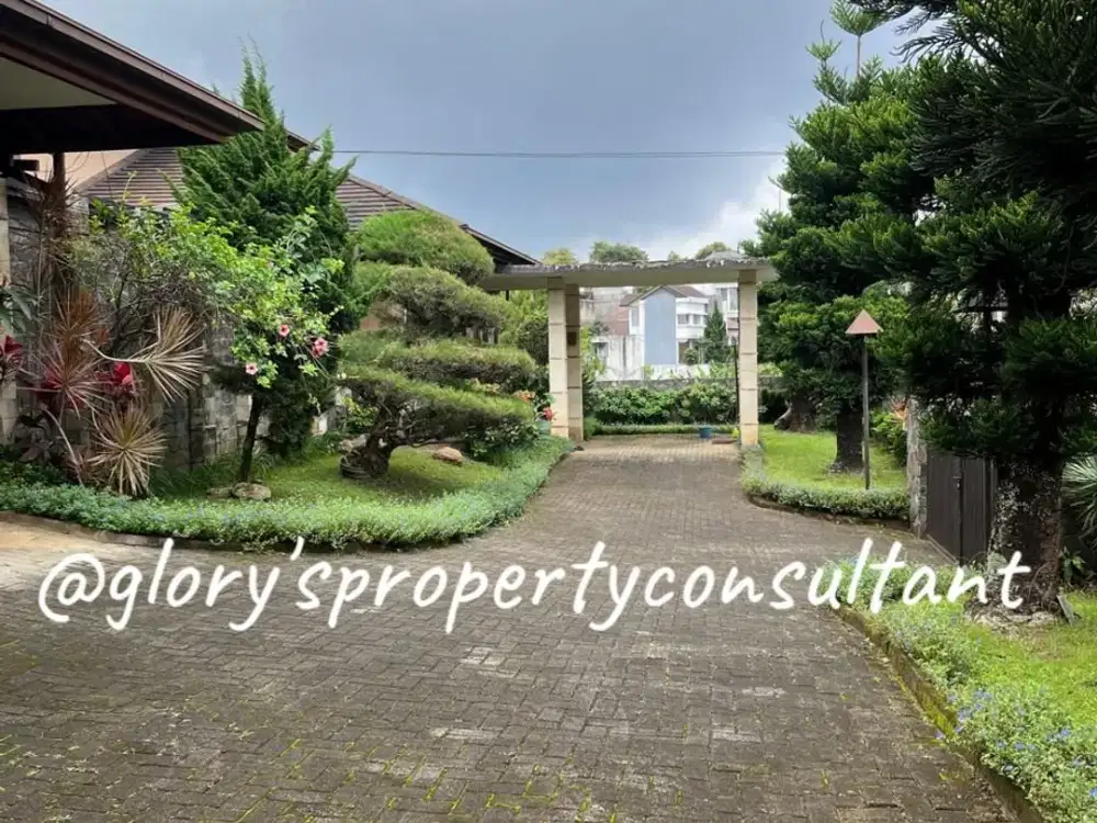 Dijual Villa, Turun Harga Rumah Besar View Bagus Dekat Kampus UPI, NHI Setiabudi Bandung
