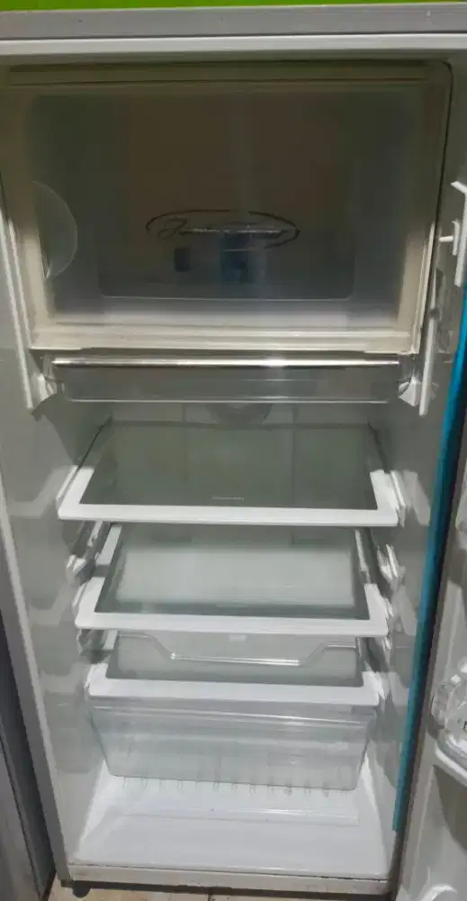 Kulkas Polytron 1 pintu