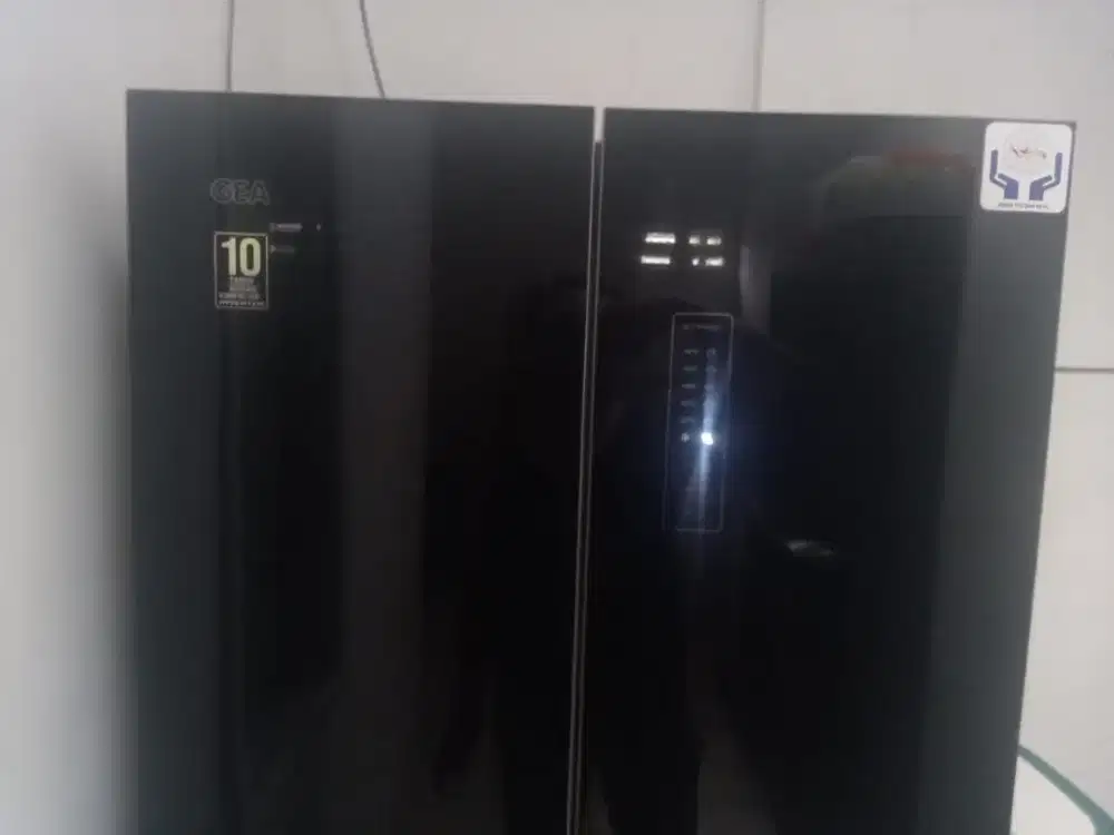 Kulkas 4 pintu GEA