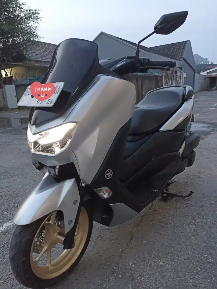 Motor Yamaha NMAX remote connected
